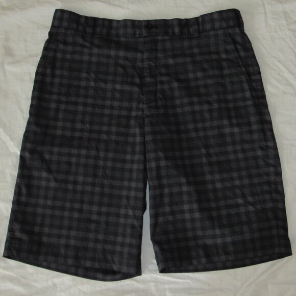 Nike 32 x 11" 452712 Core Black Gray Plaid Flat Front Golf Shorts Dri Fit Casual - Picture 1 of 3